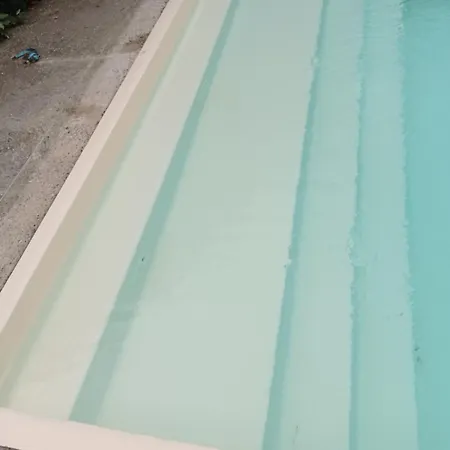 Rez-de-jardin Piscine Chauffee Et Jardin Privatifs Prázdninový dům *