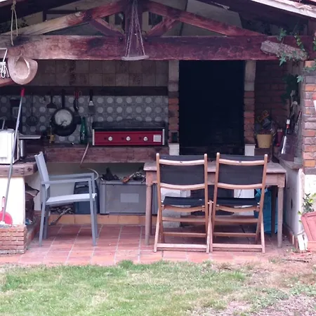Prázdninový dům Rez-de-jardin Piscine Chauffee Et Jardin Privatifs *