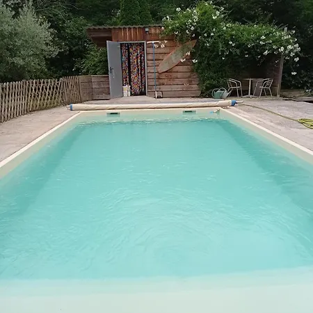 Prázdninový dům Rez-de-jardin Piscine Chauffee Et Jardin Privatifs *